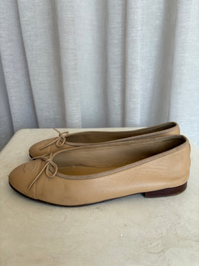 Chanel Beige Leather Ballet Flats, 40