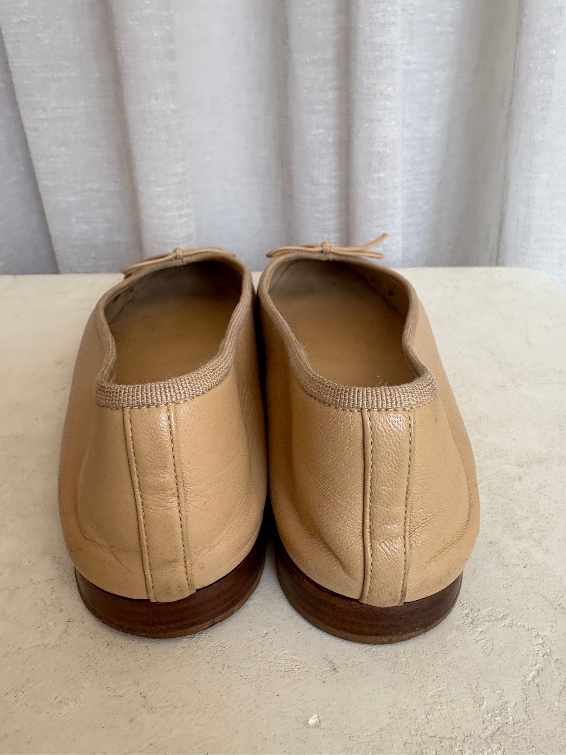 Chanel Beige Leather Ballet Flats, 40