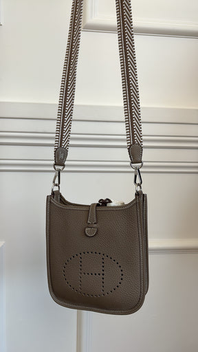Hermès Etoupe Mini Evelyne 16 Amazone Bag