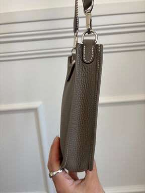 Hermès Etoupe Mini Evelyne 16 Amazone Bag