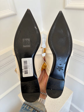 Valentino Garavani Cream Leather Roman Stud Pointed Plats, 41