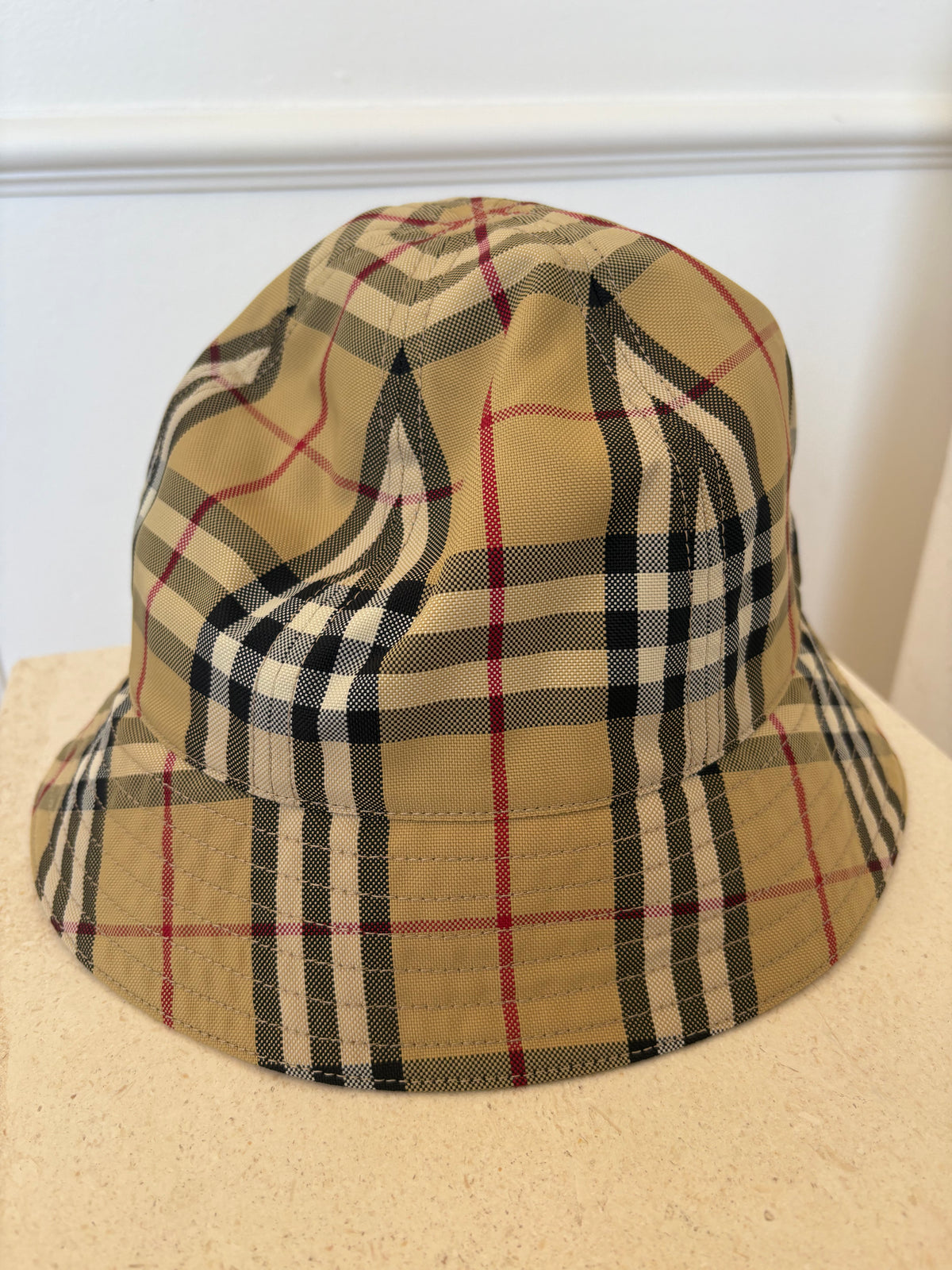 Burberry Beige Check Bucket Hat, M