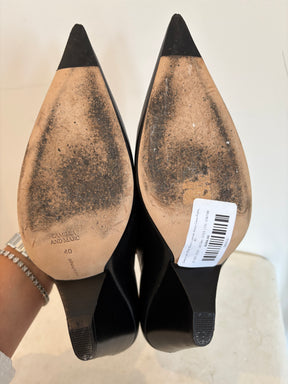 Camilla and Marc Black Leather Ankle Chain Pumps, 40