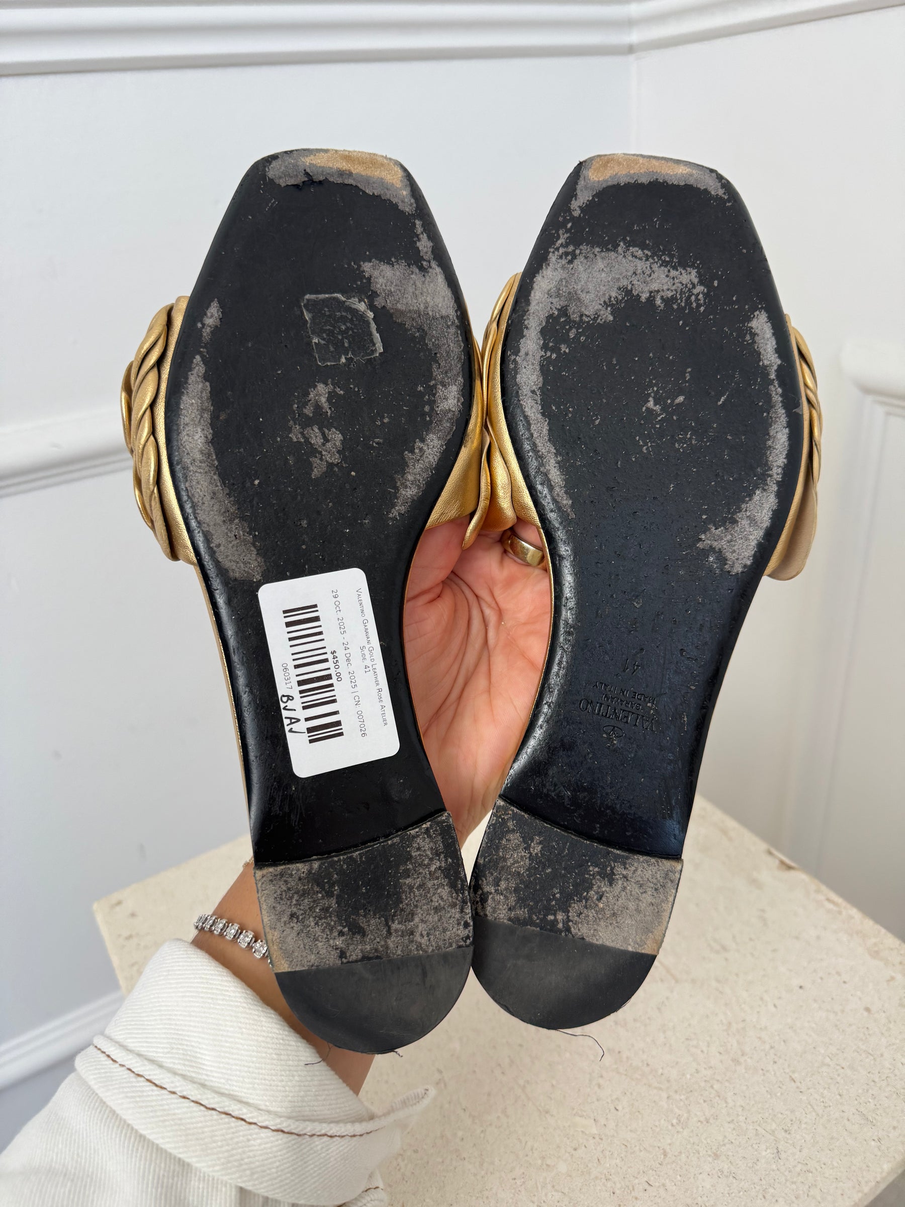 Valentino Garavani Gold Leather Rose Atelier Slide, 41