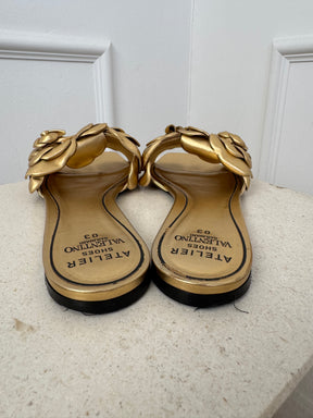 Valentino Garavani Gold Leather Rose Atelier Slide, 41