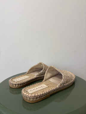 Chanel Beige Tweed Espadrille Slides, 37 C