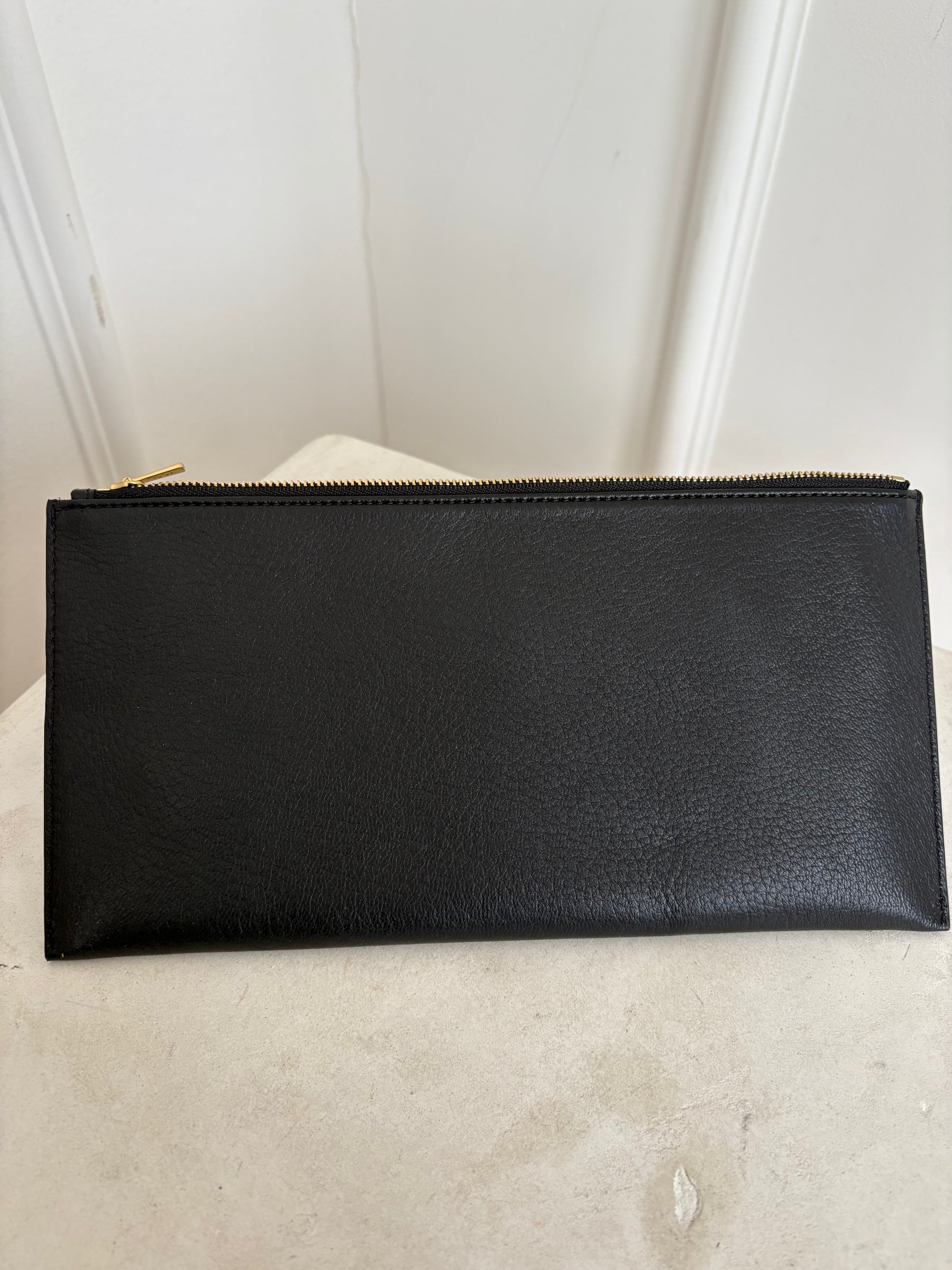 Yu Mei Black Leather Long Zipped Pouch