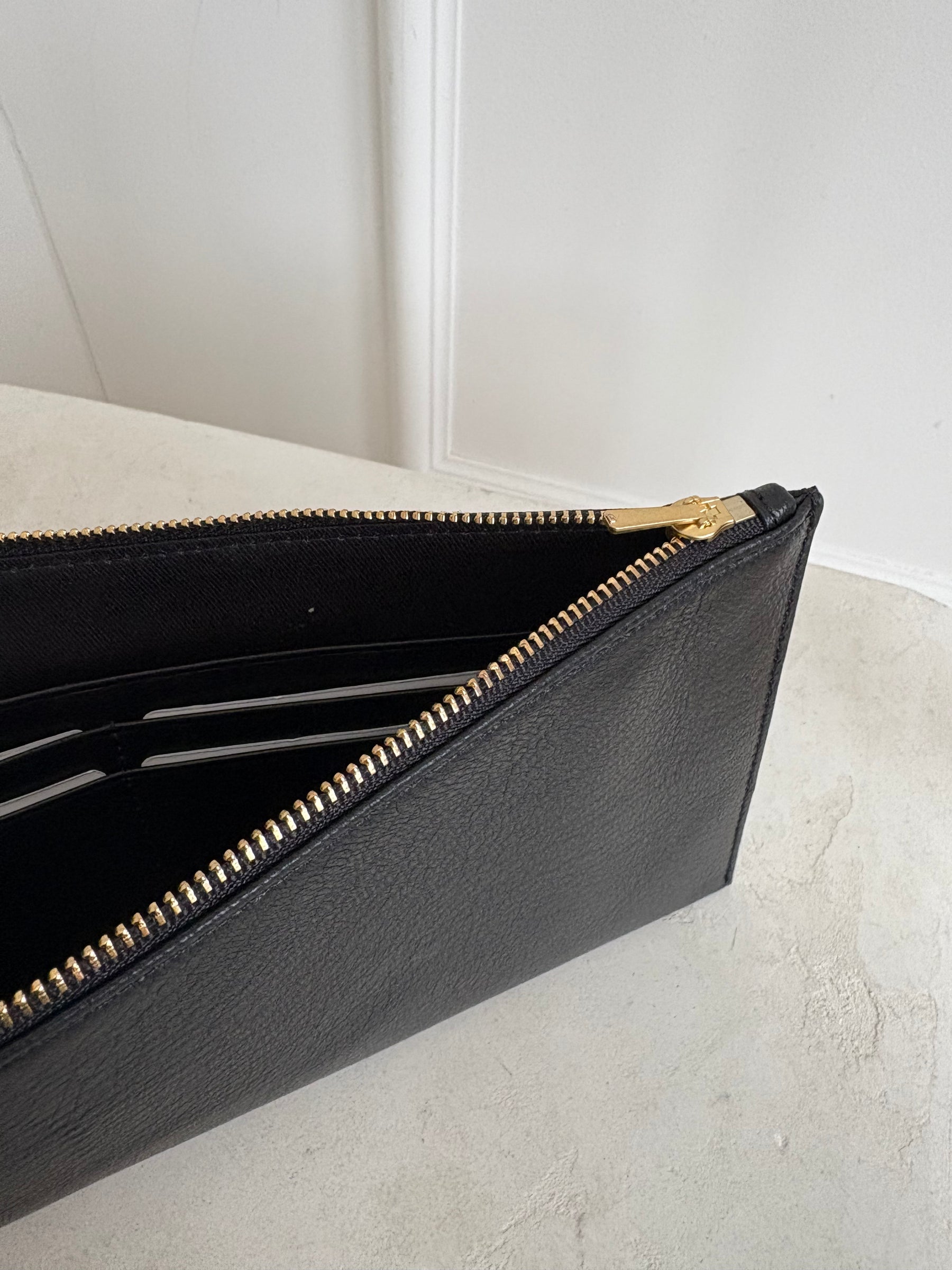 Yu Mei Black Leather Long Zipped Pouch