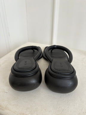 St. Agni Black Leather Dome Heeled Thong, 42