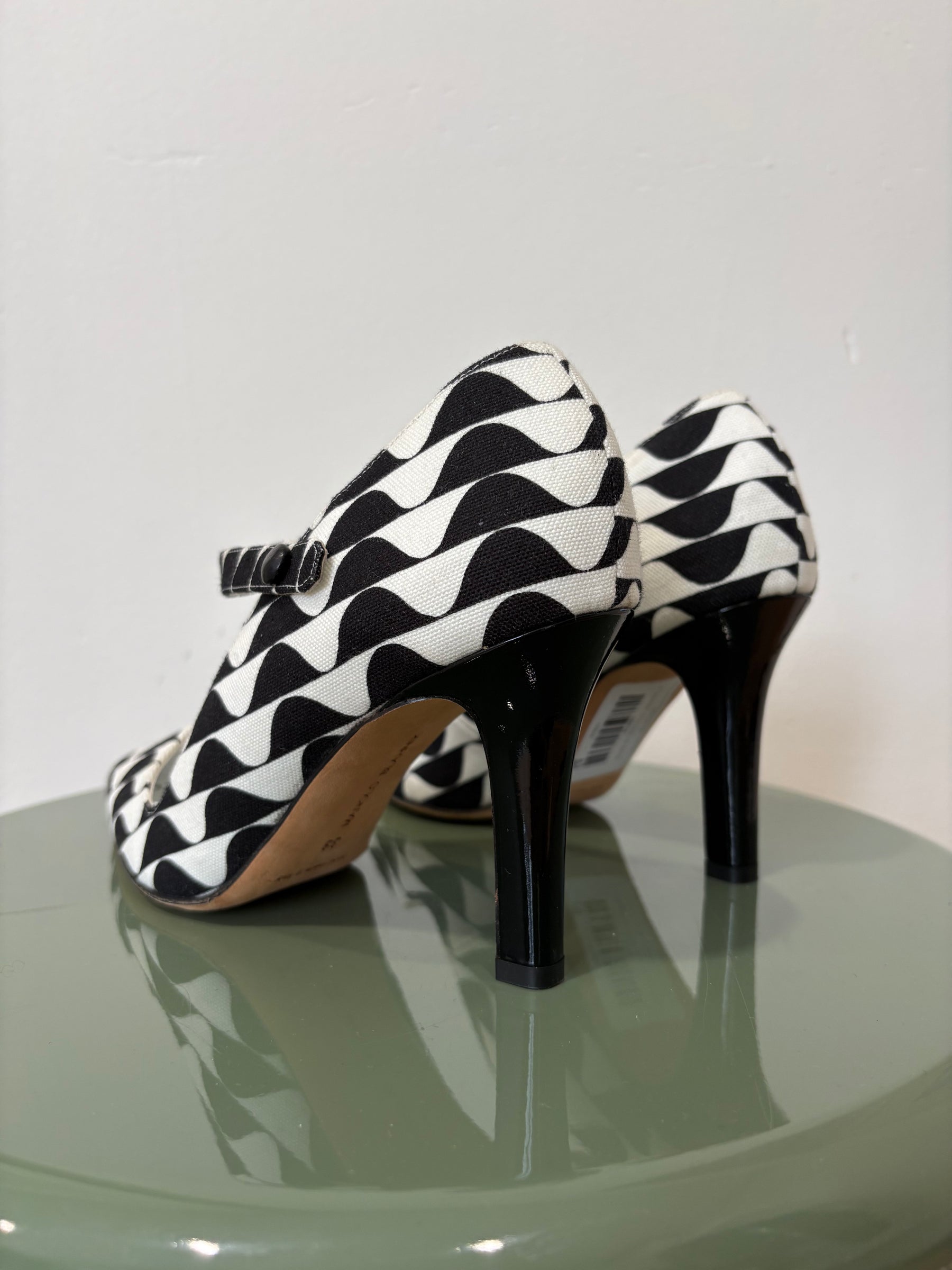 Manolo Blahnik Black and White Canvas Heeled Mary Janes, 38