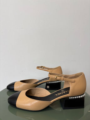 Chanel Beige and Black Leather Pearl Heel Detail Sandal, 38.5 C