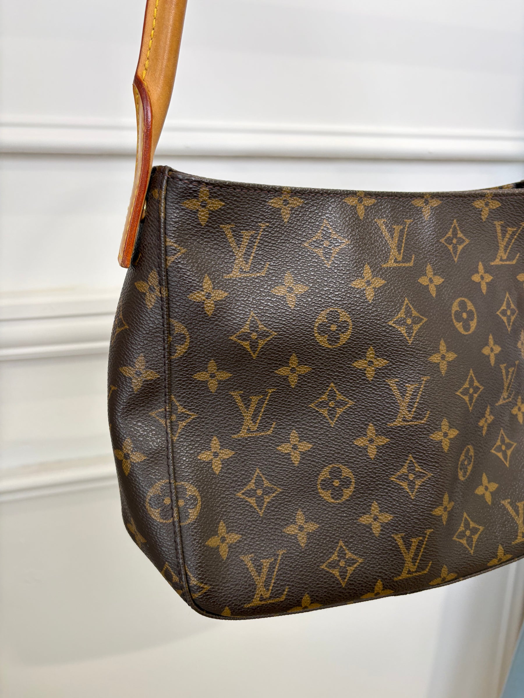Louis Vuitton Canvas Monogram Looping shoulder Bag