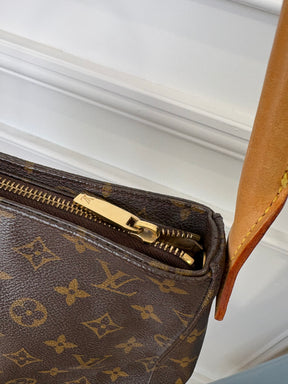 Louis Vuitton Canvas Monogram Looping shoulder Bag
