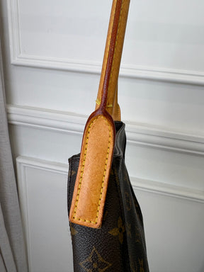 Louis Vuitton Canvas Monogram Looping shoulder Bag