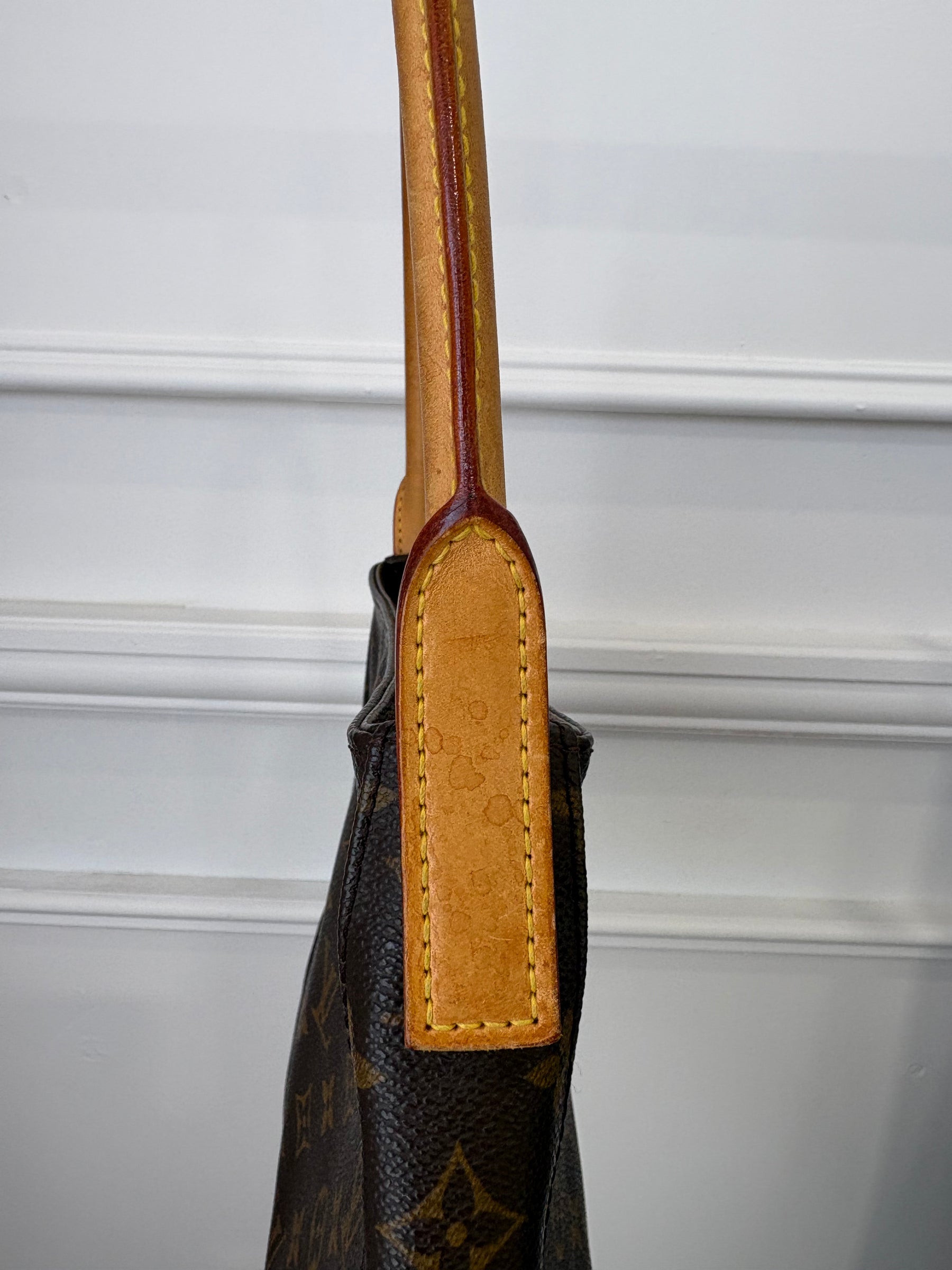 Louis Vuitton Canvas Monogram Looping shoulder Bag
