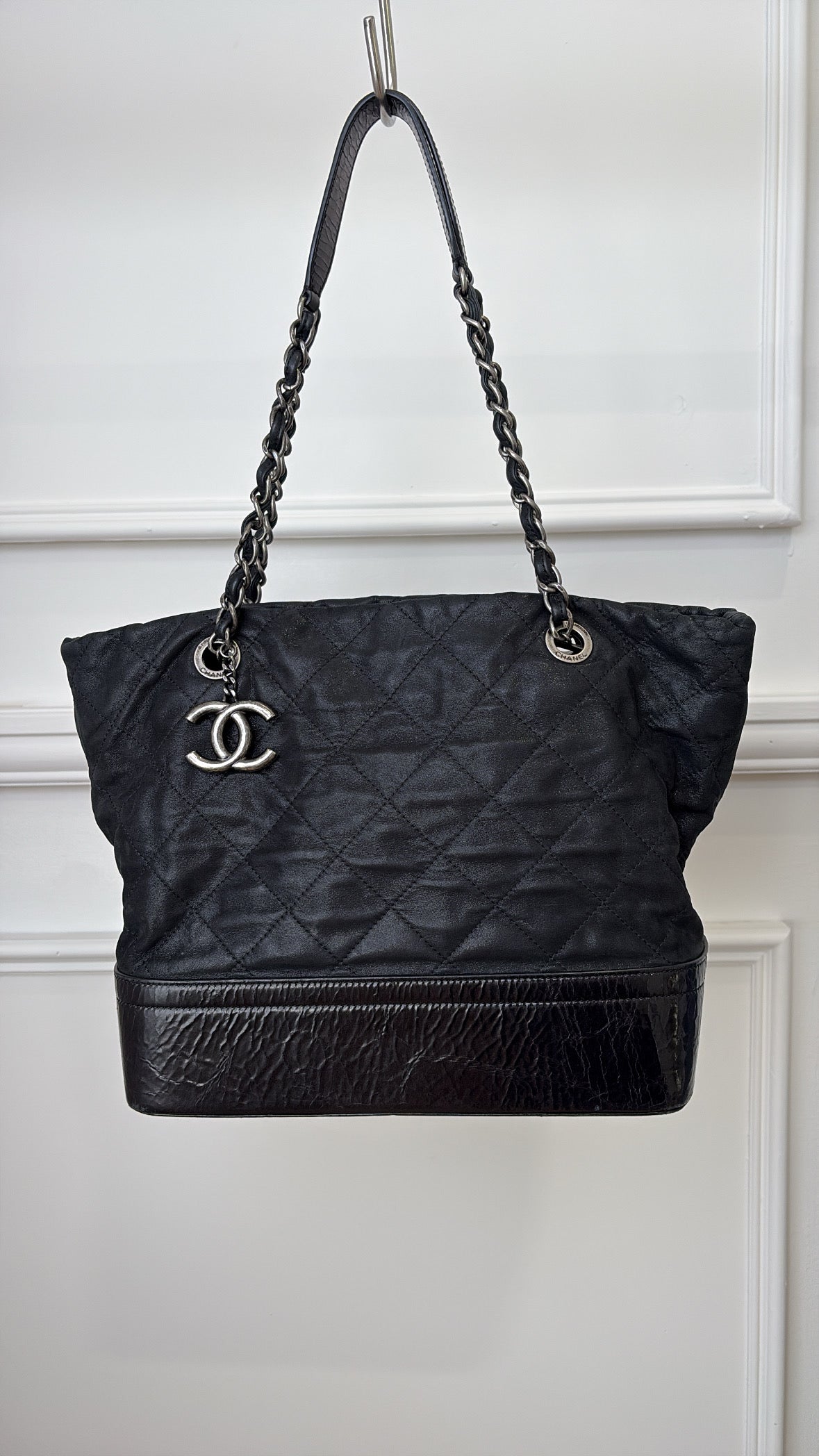 Chanel Gabrielle Large VIP Shopping Tote   Black Metalic Patent bottom