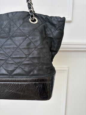 Chanel Gabrielle Large VIP Shopping Tote   Black Metalic Patent bottom
