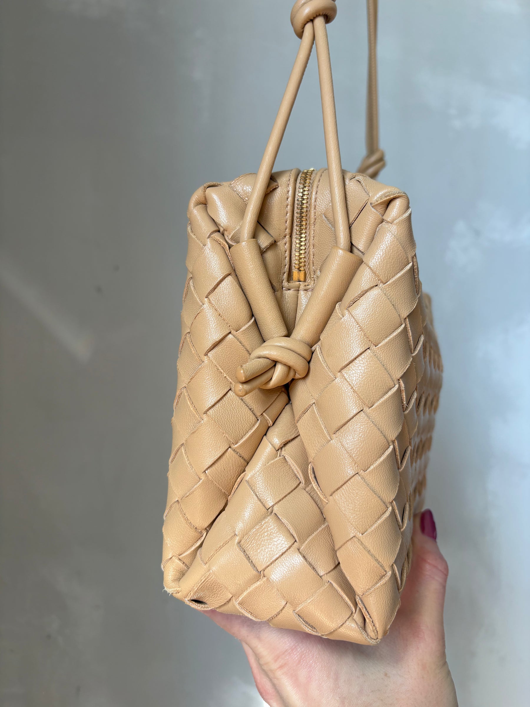 Bottega Veneta Intracciato Loop Camera Bag In Beige