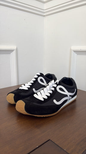 LOEWE Flow Runner In Black and White, 39