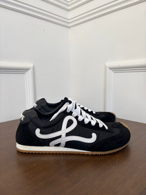 LOEWE Flow Runner In Black and White, 39