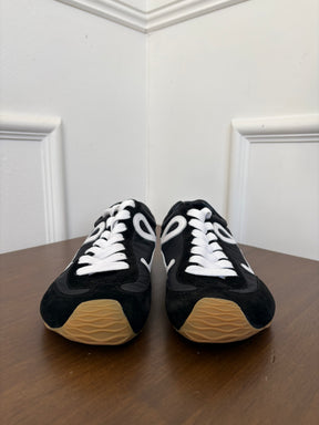 LOEWE Flow Runner In Black and White, 39