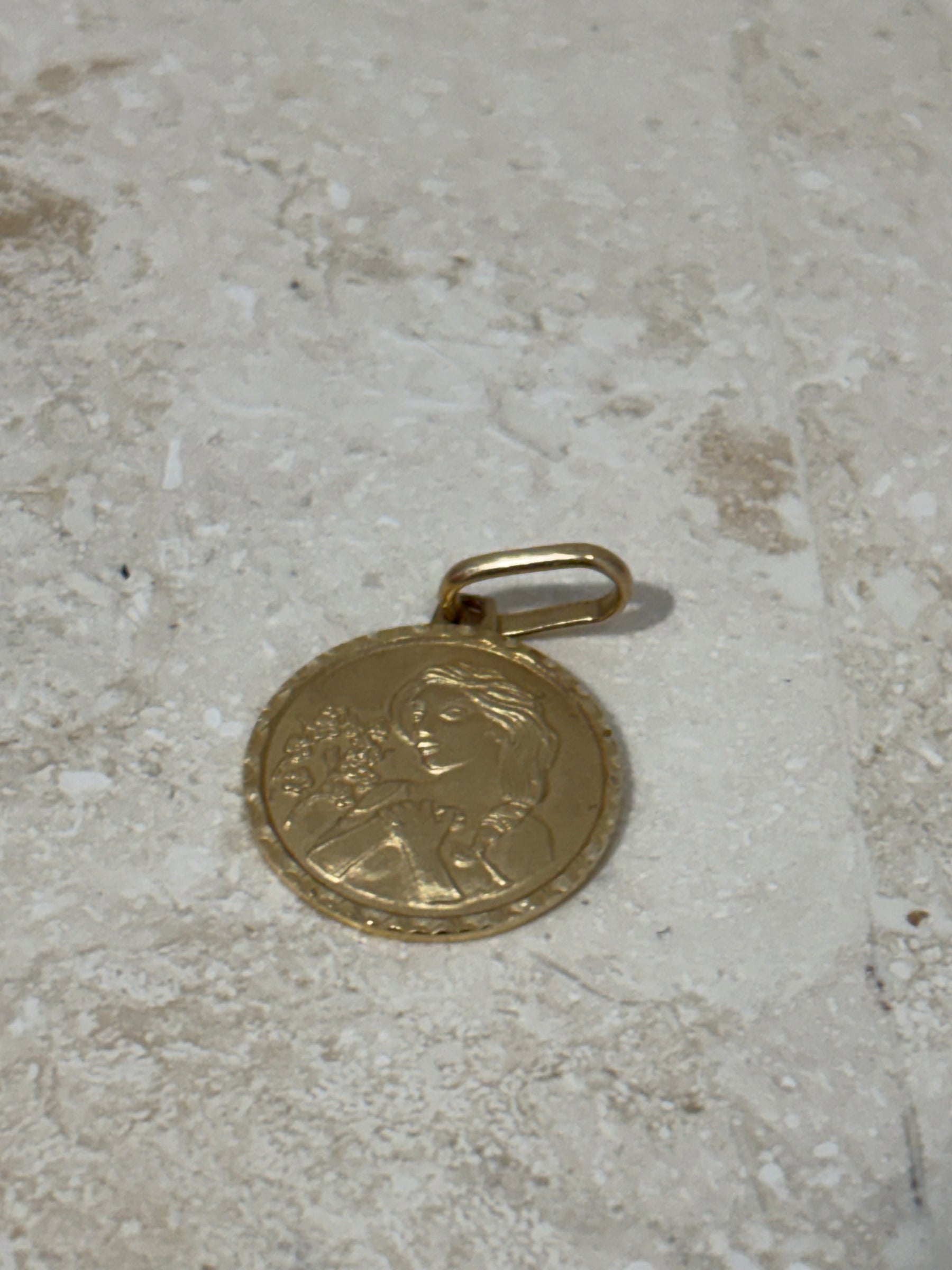Baby Anything Zodiac Flower Star Sign Medallion 14k Yellow Gold