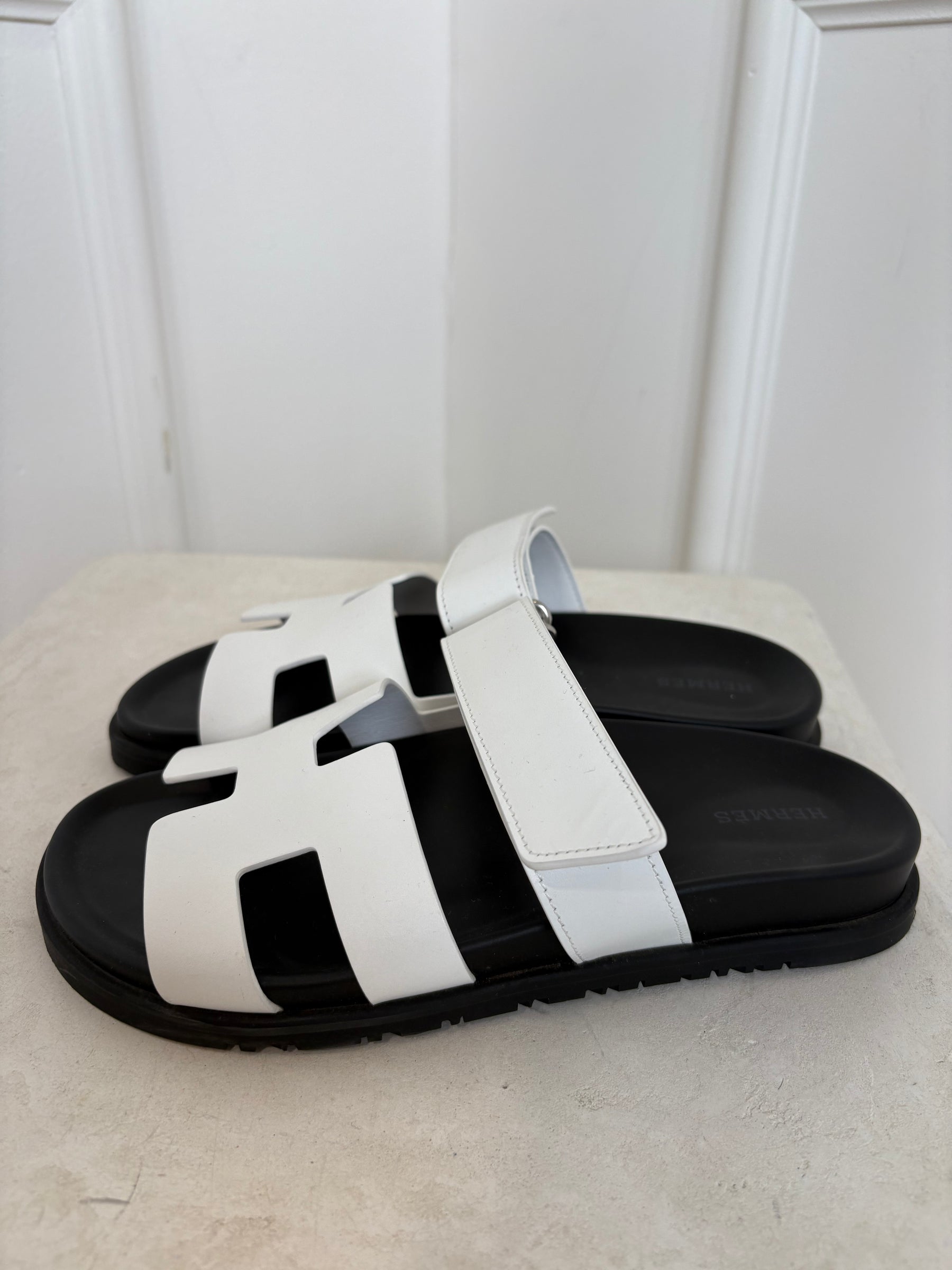 Hermès White Leather Chypre Sandals, 38