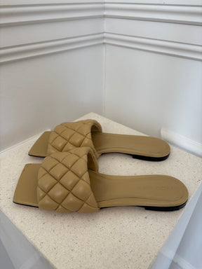 Bottega Veneta Beige Quilted Leather Lido Slides, 38.5