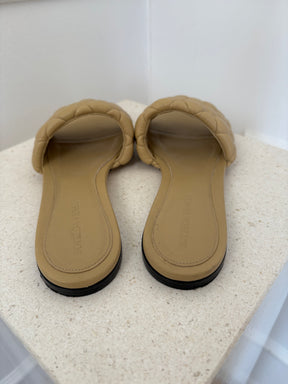 Bottega Veneta Beige Quilted Leather Lido Slides, 38.5