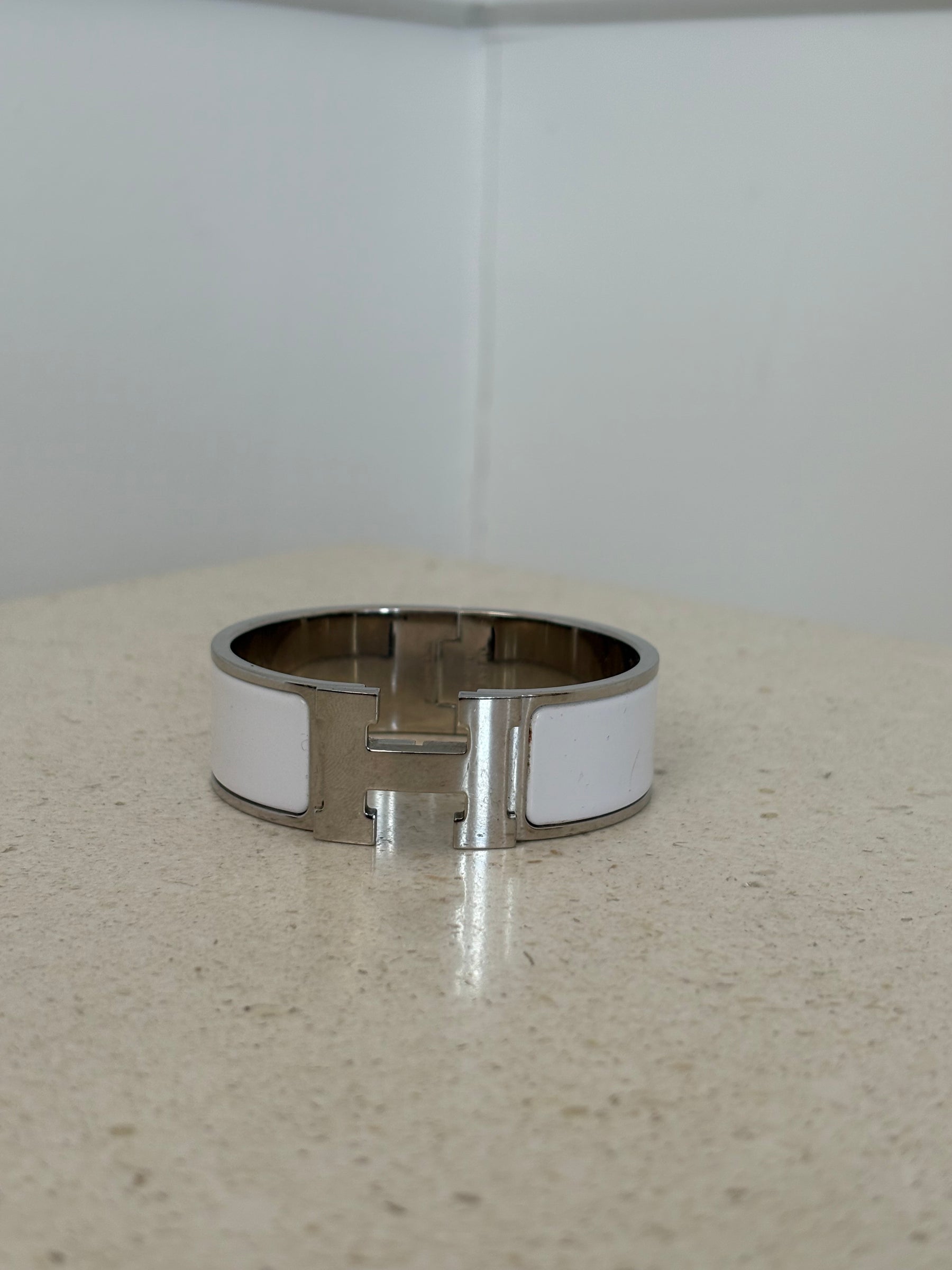 Hermès Clic Clac H Bracelet White And Silver PM
