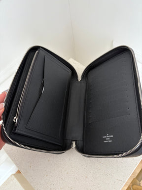 Louis Vuitton Dandy Epi Wallet In Black