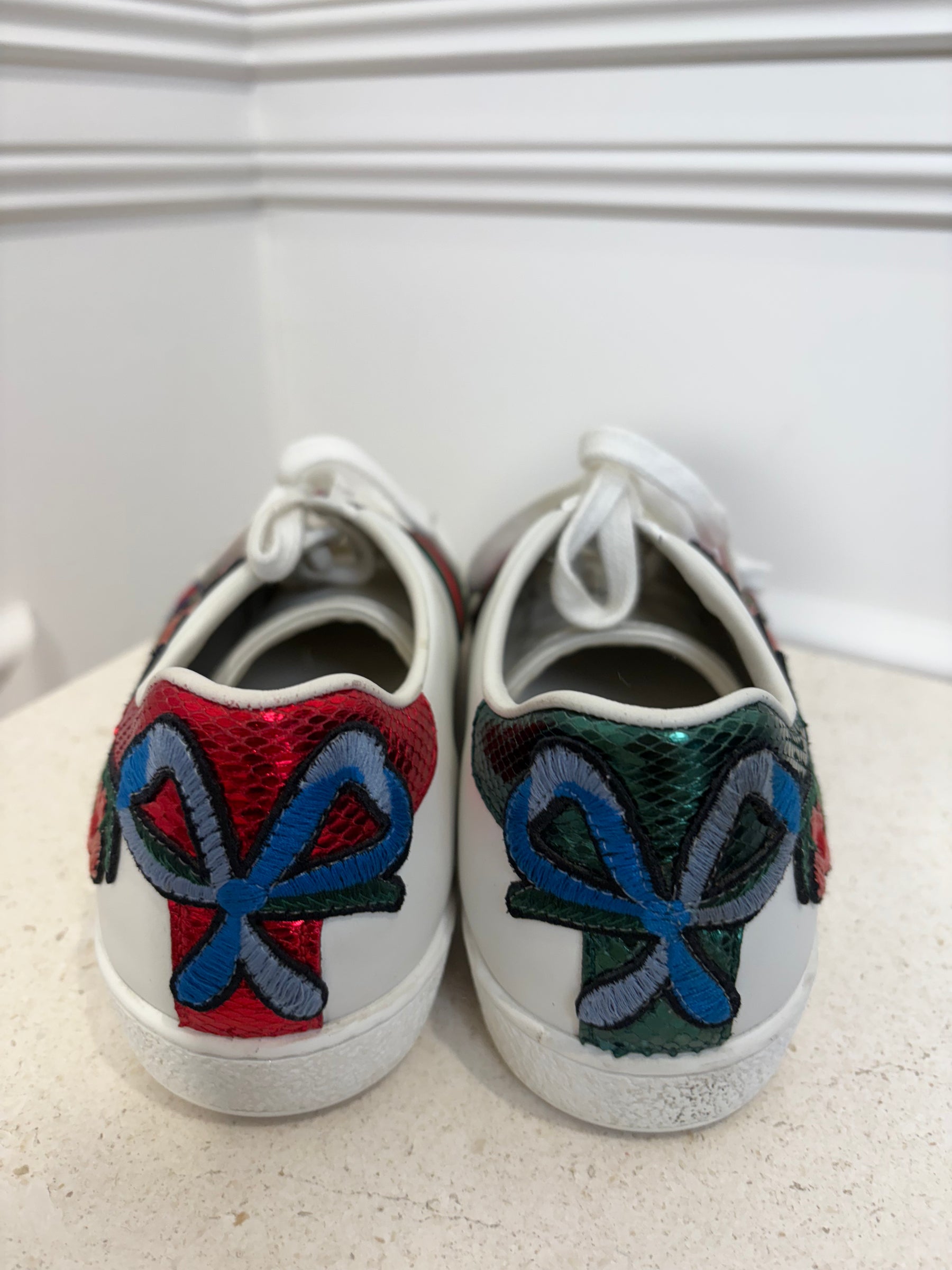 Gucci Floral Embroidered Sneakers White Red, 38