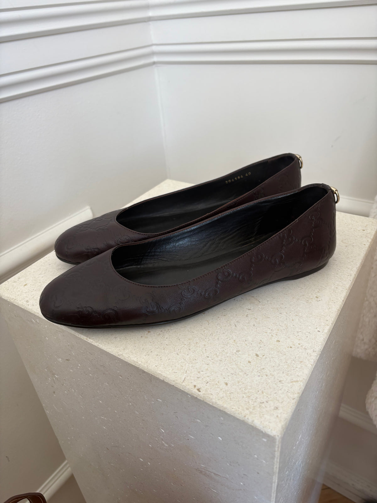 Gucci Brown Leather Monogram Embossed Flats, 40
