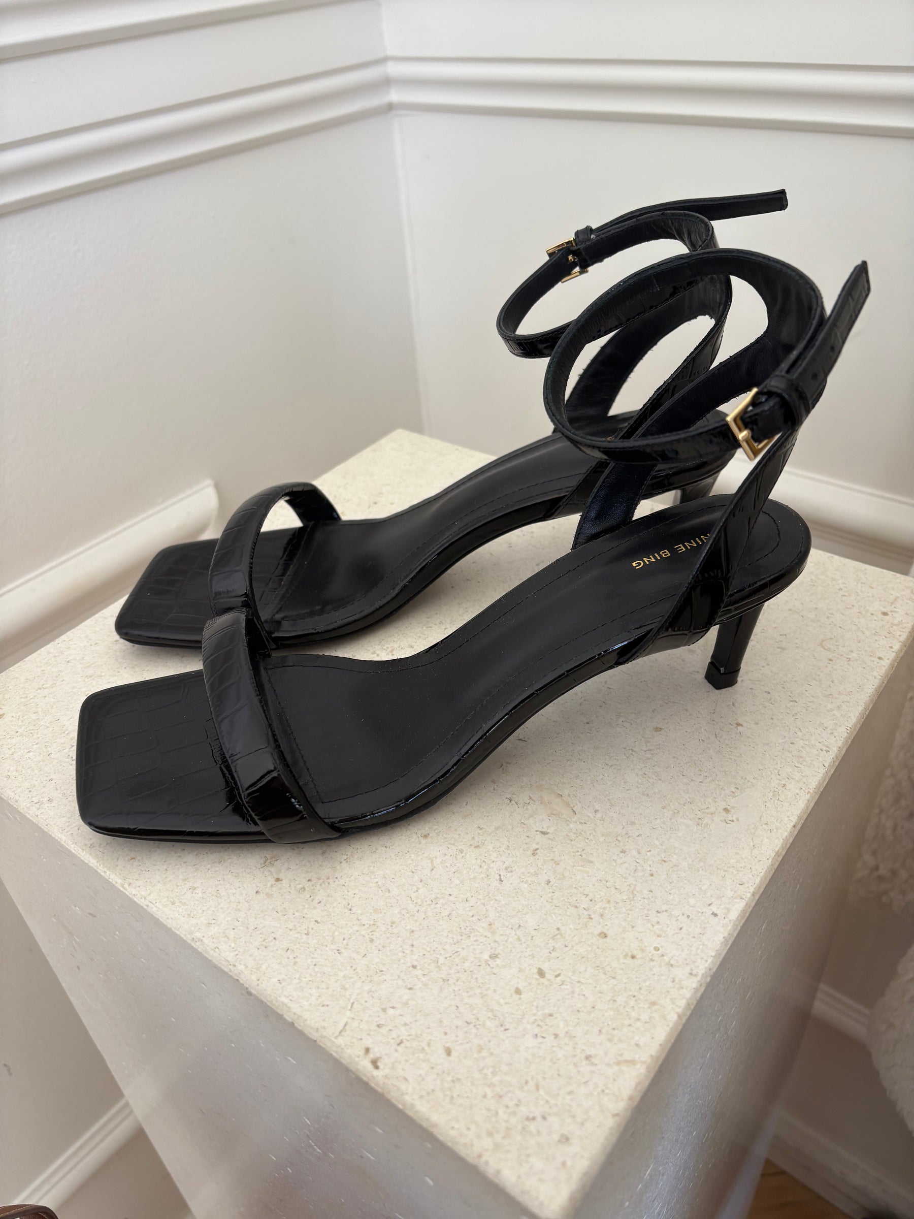 Anine Bing Black Croc Embossed Strappy Heeled Sandals, 41