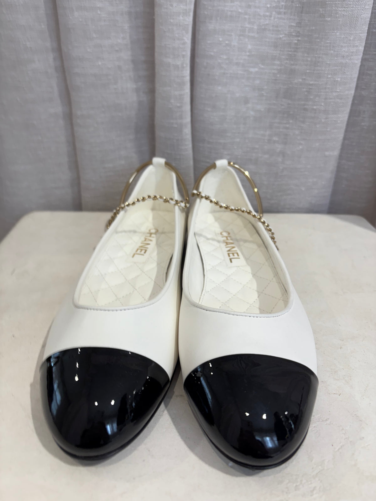 Chanel White and Black Leather Ankle Chain Mary Jane Flats, 41.5