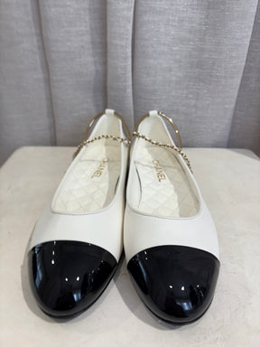 Chanel White and Black Leather Ankle Chain Mary Jane Flats, 41.5