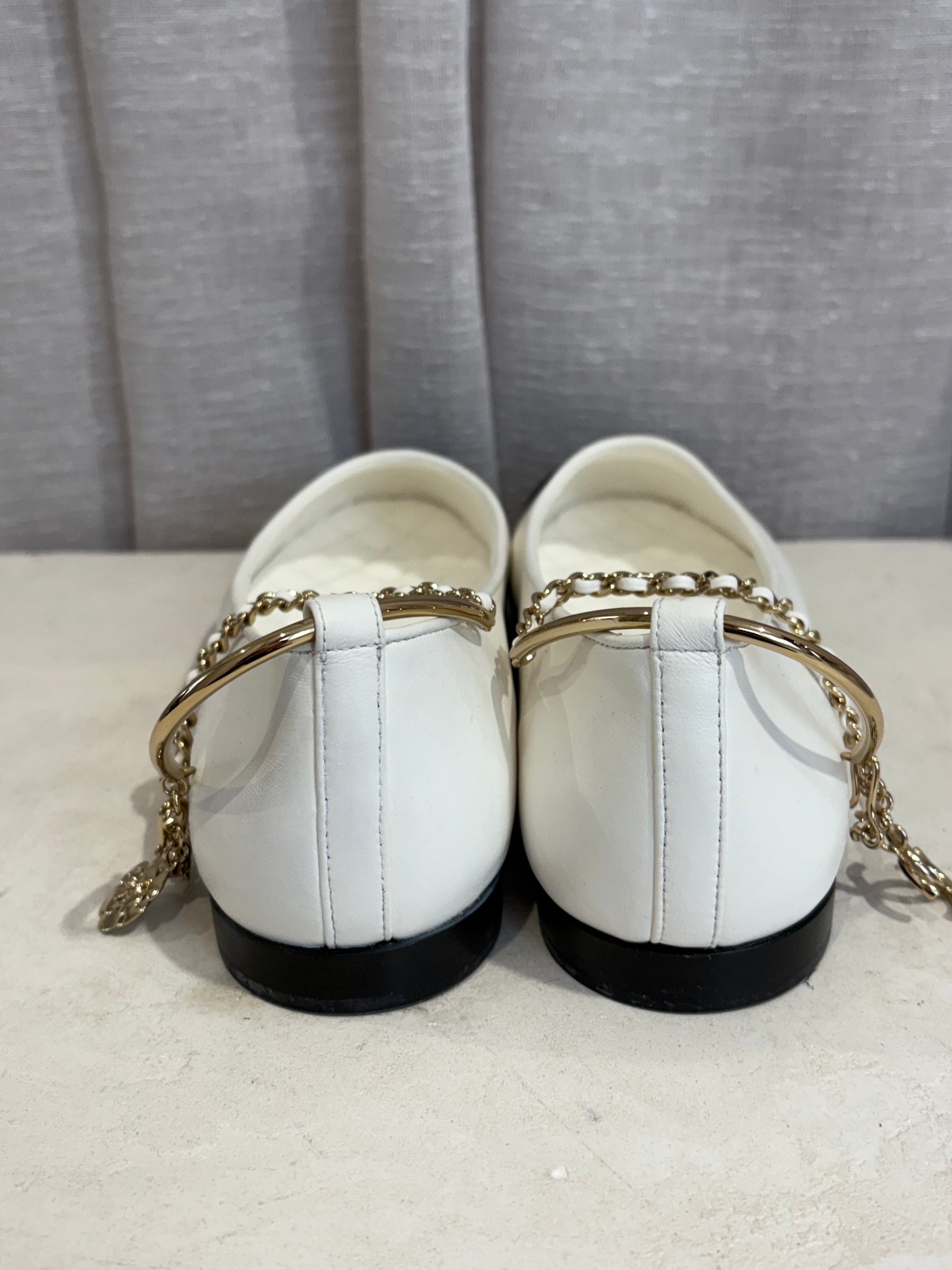Chanel White and Black Leather Ankle Chain Mary Jane Flats, 41.5