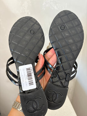 Chanel Rubber Thongs With Camelia Embellishment Black White, 40