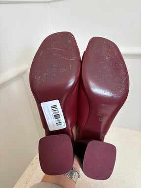 Scanlan Theodore Burgundy Leather Block Heel Mules, 37