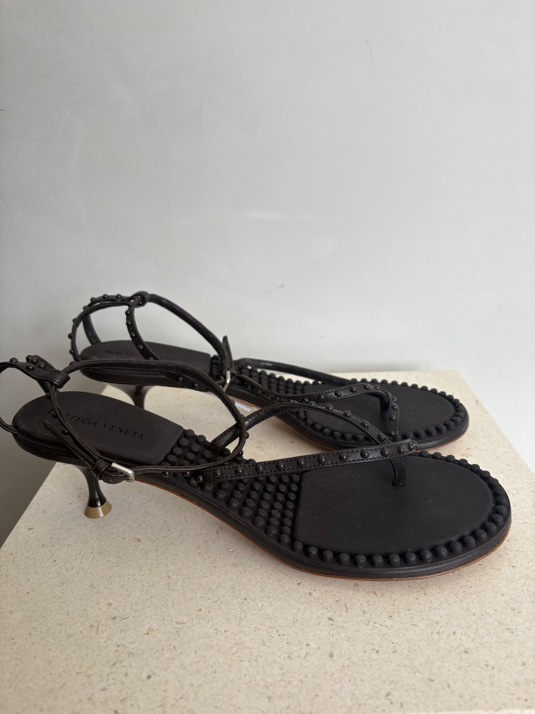 Bottega Veneta Chocolate Leather Studded Strappy Kitten Heels, 40