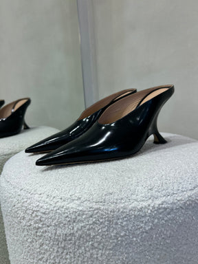 Bottega Veneta Rocket Mule In Black, 40