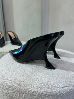 Bottega Veneta Rocket Mule In Black, 40