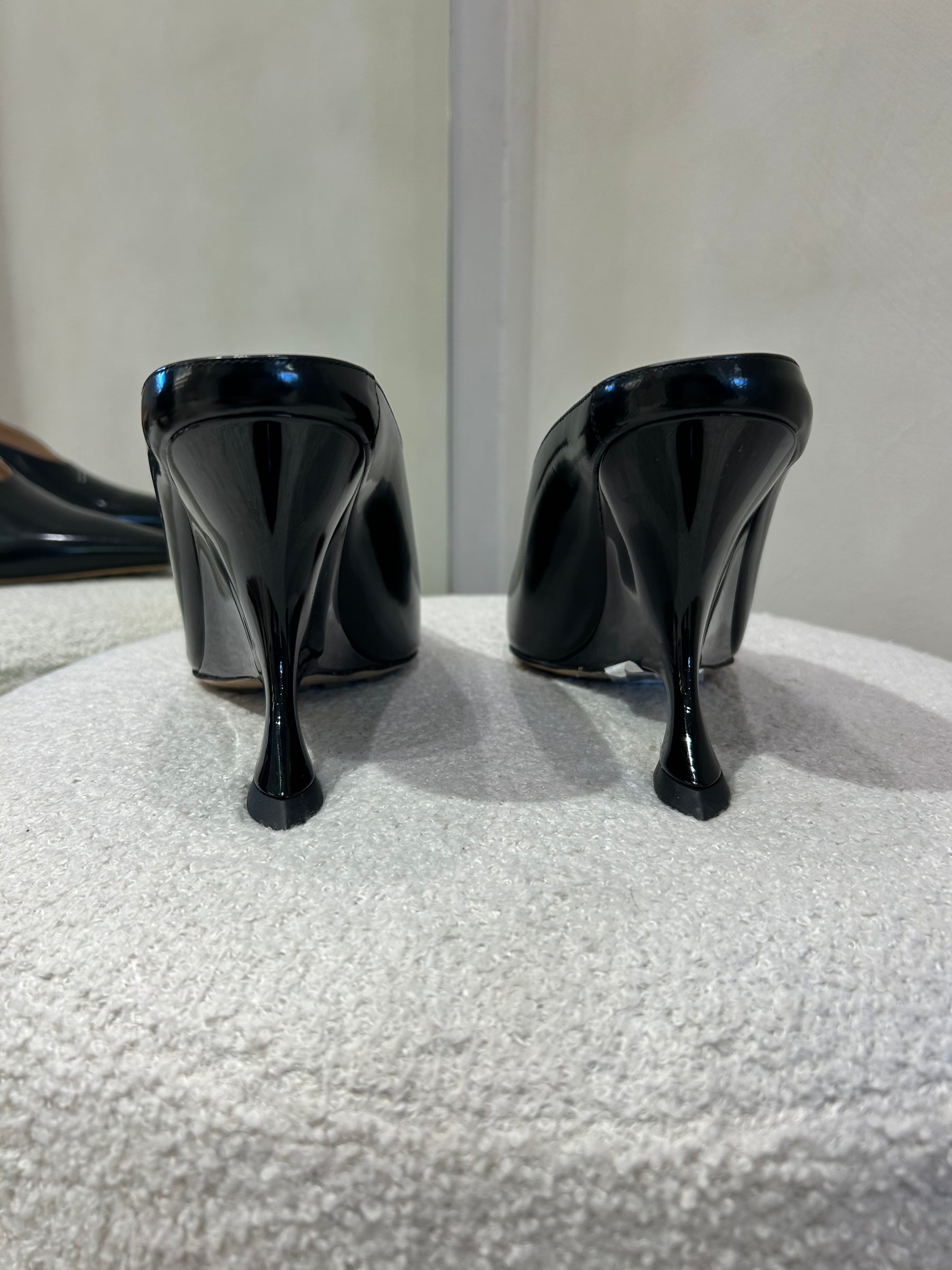 Bottega Veneta Rocket Mule In Black, 40