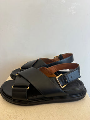 Marni Black Leather Fussbets, 39.5