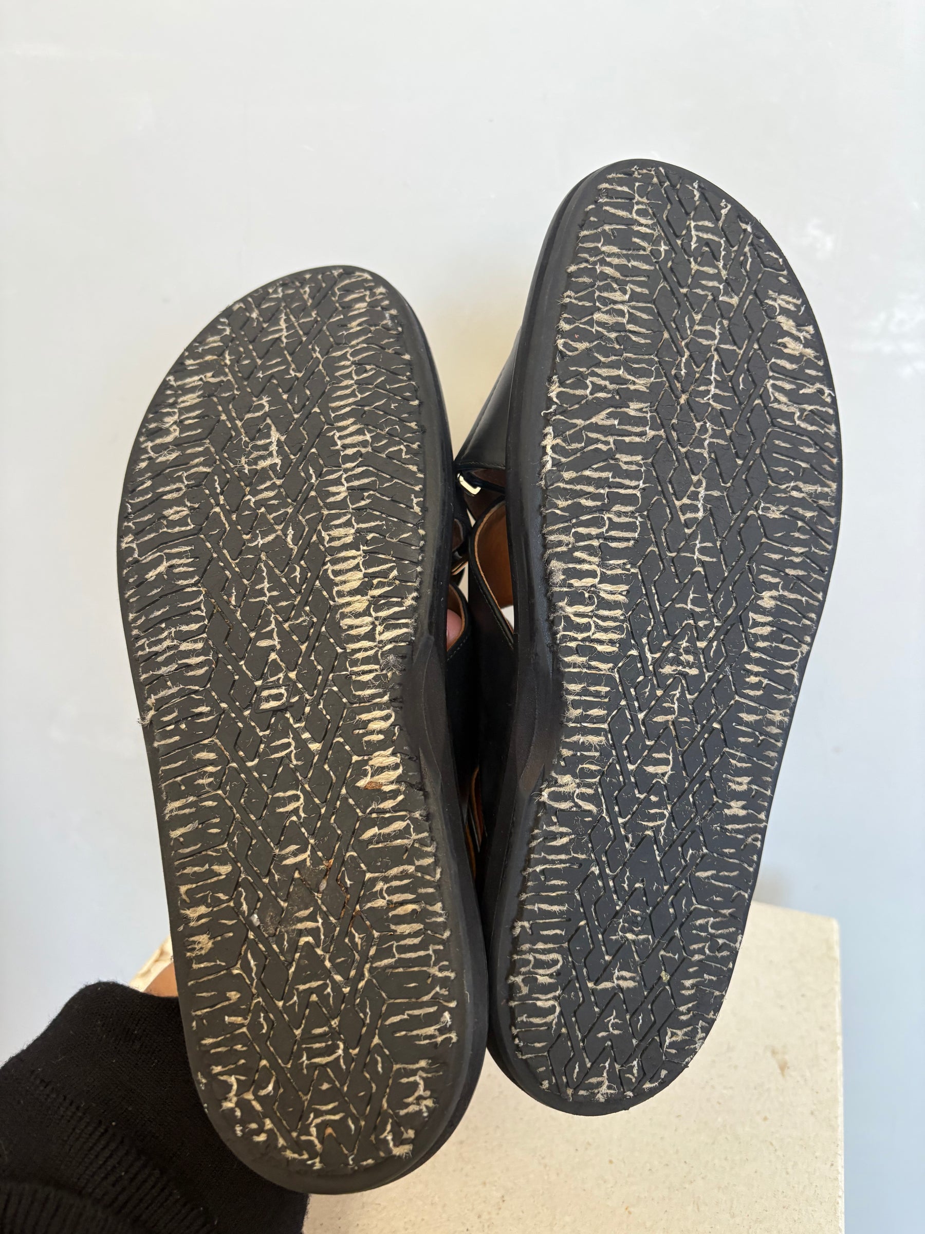 Marni Black Leather Fussbets, 39.5