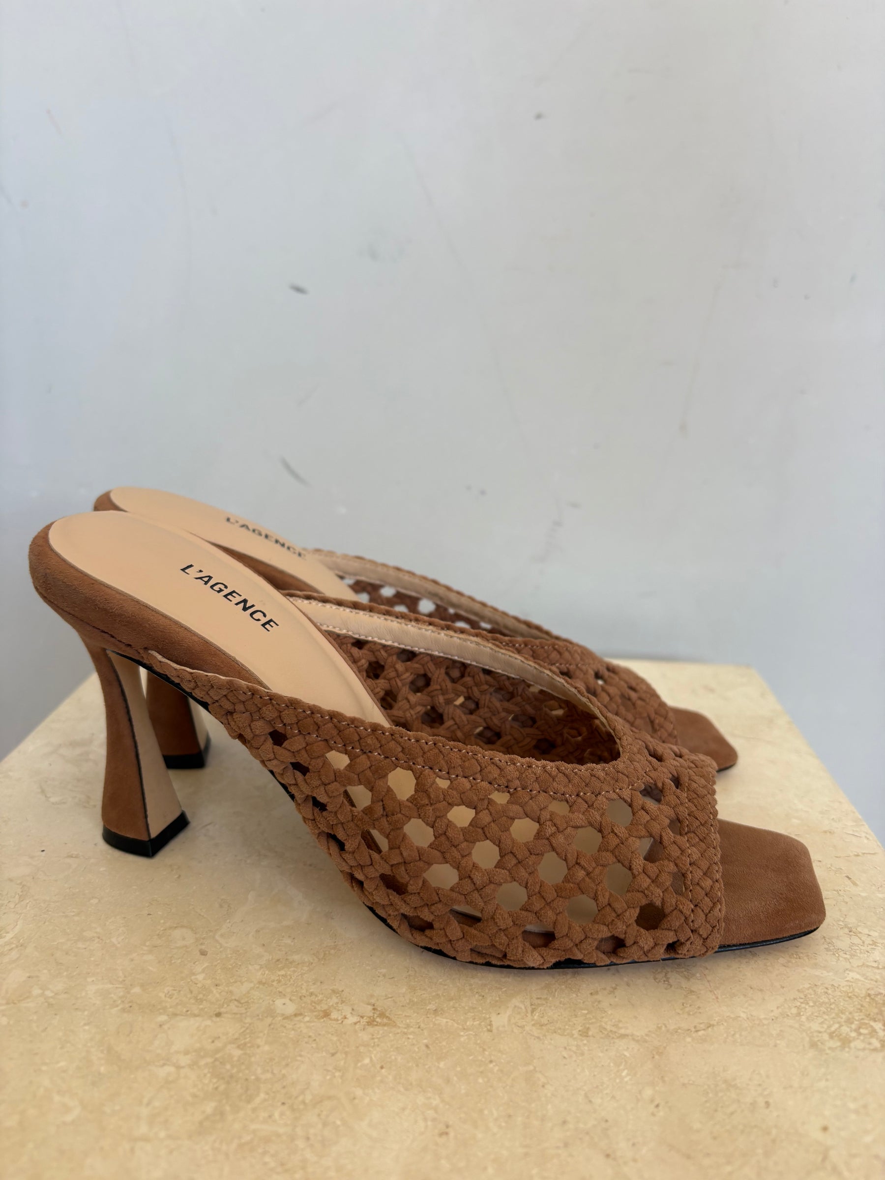 L'Agence Jacques Mules In Sand, 37