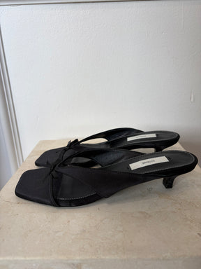 Toteme Bow Detail Satin Mules Black, 37